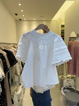 2023 Yaz Kore Yeni Kadın Gömlek Kısa Kollu O-boyun Tatlı Hollow out Panel Dantel Gömlek Üst Kadınlar için Gevşek Katı Beyaz bluz