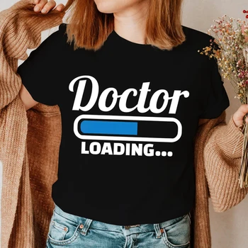 Moda Trendi Kadın T Shirt Rahat Kısa Kollu Bayan Tee Kadın Üst Gömlek Elbise Kadın Komik Doktor Yükleme Grafik T-shirt